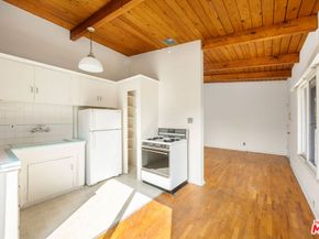 2922 2nd Street, Santa Monica CA 90405