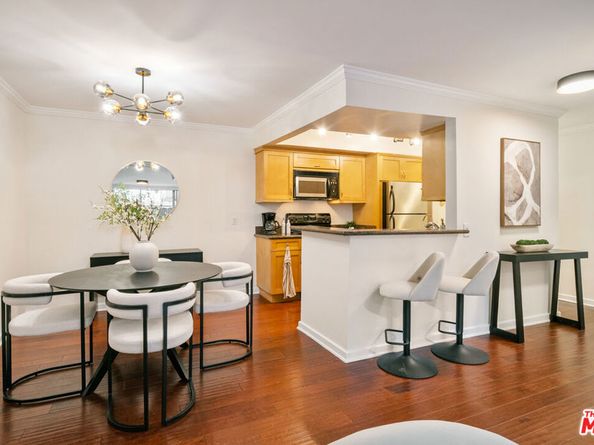 1745 Camino Palmero Street 104, Los Angeles CA 90046