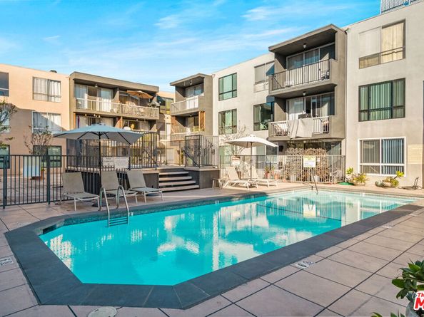 1745 Camino Palmero Street 104, Los Angeles CA 90046