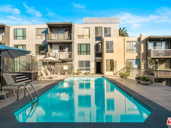 1745 Camino Palmero Street 104, Los Angeles CA 90046