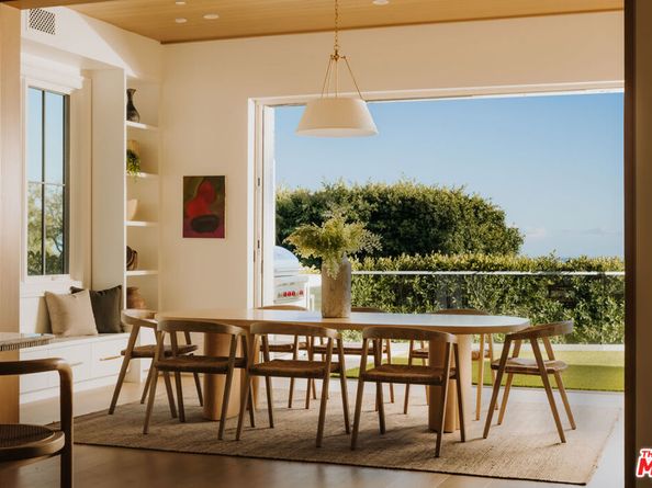 1682 San Onofre Drive, Pacific Palisades CA 90272