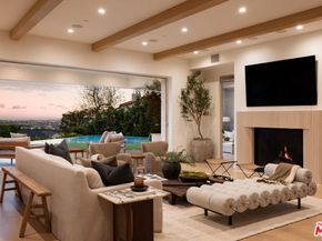 1682 San Onofre Drive, Pacific Palisades CA 90272