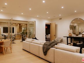 1682 San Onofre Drive, Pacific Palisades CA 90272