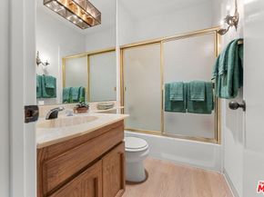 1119 23rd Street 7, Santa Monica CA 90403