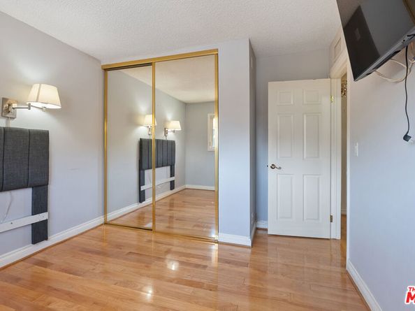 7800 Via Genova, Burbank CA 91504