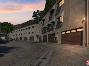 7800 Via Genova, Burbank CA 91504