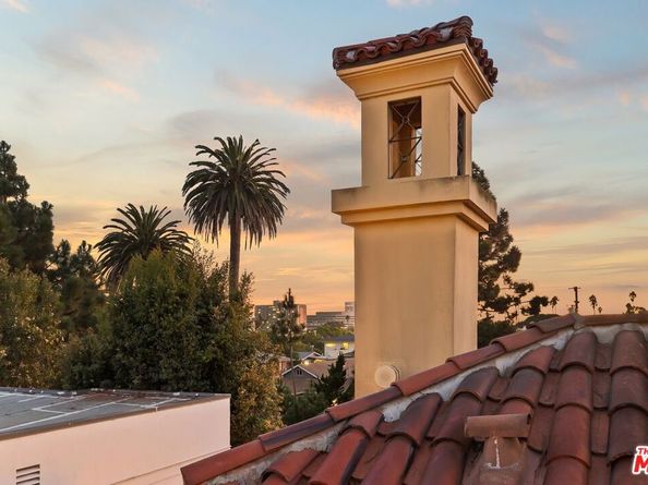 941 11th Street 1, Santa Monica CA 90403