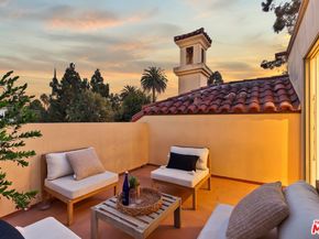 941 11th Street 1, Santa Monica CA 90403