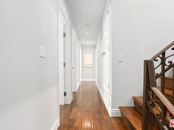 941 11th Street 1, Santa Monica CA 90403