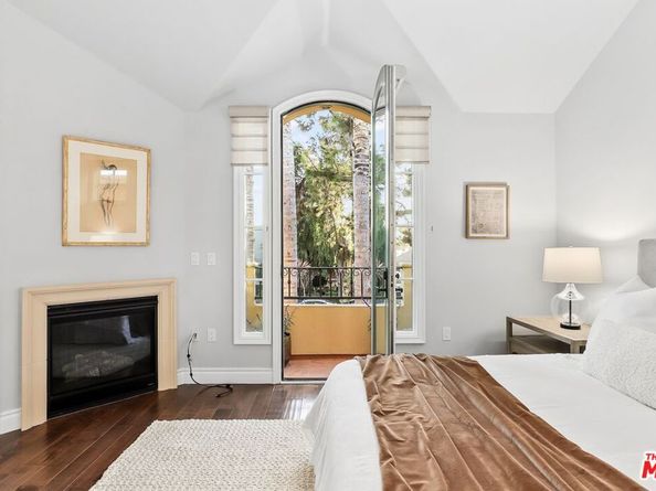 941 11th Street 1, Santa Monica CA 90403