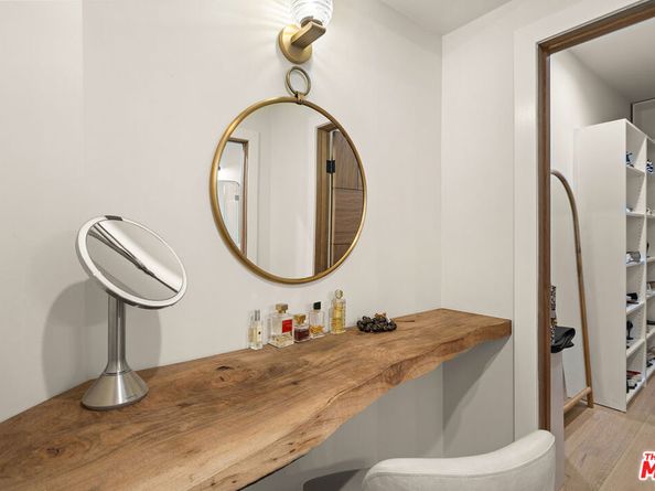 9000 Cynthia Street 302, West Hollywood CA 90069