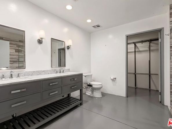 1130 S Flower Street 208, Los Angeles CA 90015