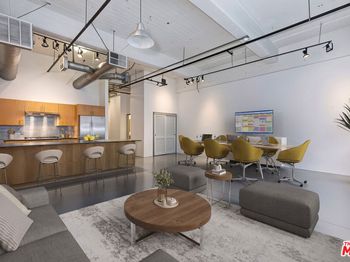 1130 S Flower Street