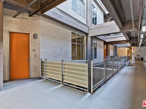 1130 S Flower Street 208, Los Angeles CA 90015