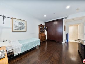 1043 S Kenmore Avenue 201, Los Angeles CA 90006