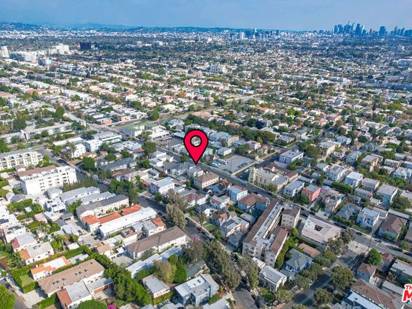 1293 S Cochran Avenue, Los Angeles CA 90019