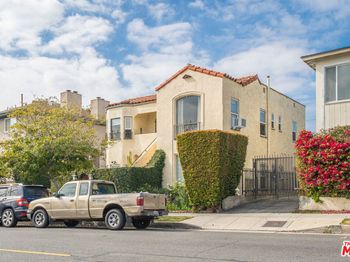 1293 S Cochran Avenue