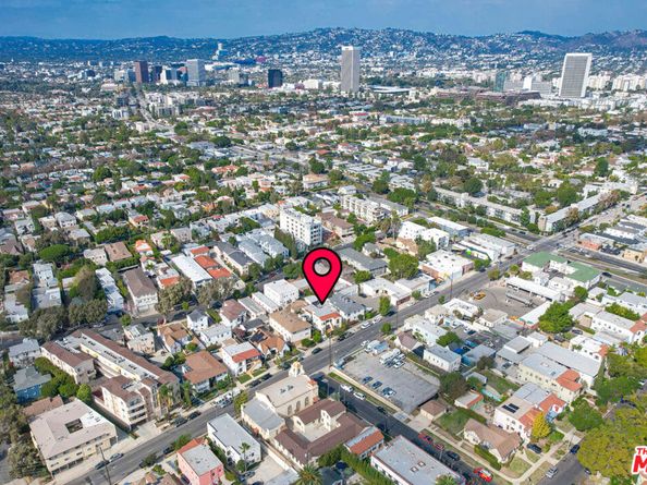 1293 S Cochran Avenue, Los Angeles CA 90019