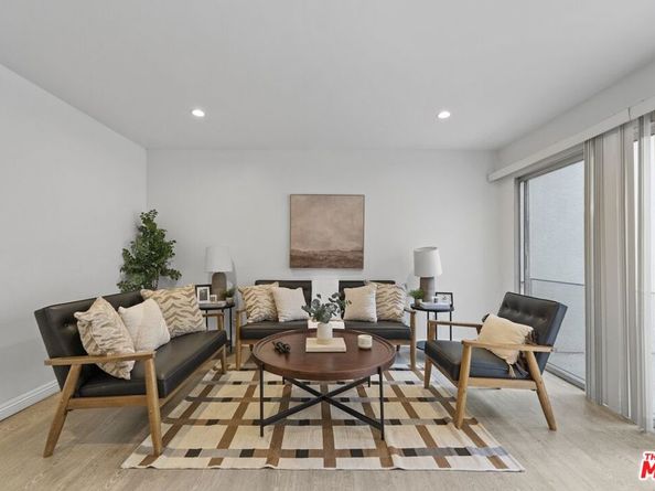 18518 Mayall Street H, Northridge CA 91324