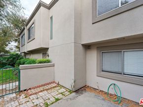 18518 Mayall Street H, Northridge CA 91324