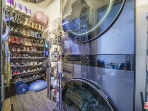 1111 S Grand Avenue 716, Los Angeles CA 90015