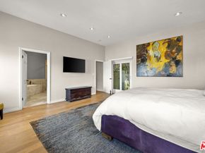 1018 N Tigertail Road, Los Angeles CA 90049