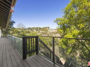 1018 N Tigertail Road, Los Angeles CA 90049