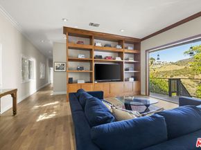 1018 N Tigertail Road, Los Angeles CA 90049