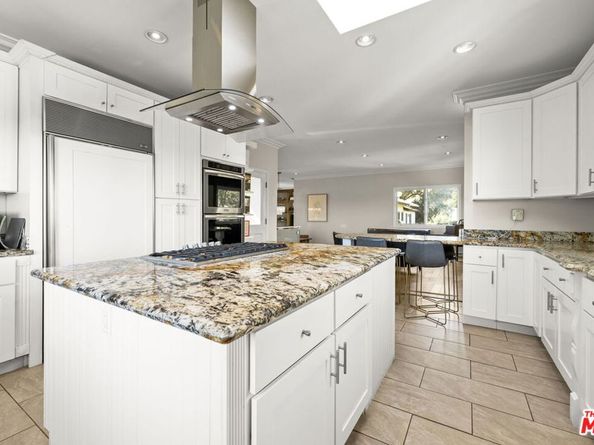 1018 N Tigertail Road, Los Angeles CA 90049