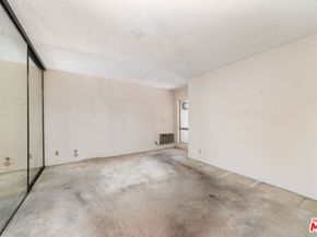 355 S Los Robles Avenue 108, Pasadena CA 91101