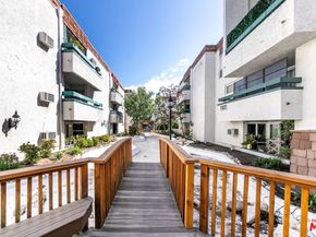 355 S Los Robles Avenue 108, Pasadena CA 91101