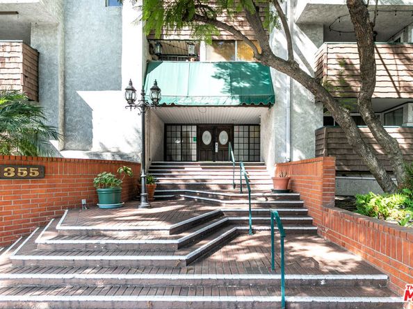 355 S Los Robles Avenue 108, Pasadena CA 91101