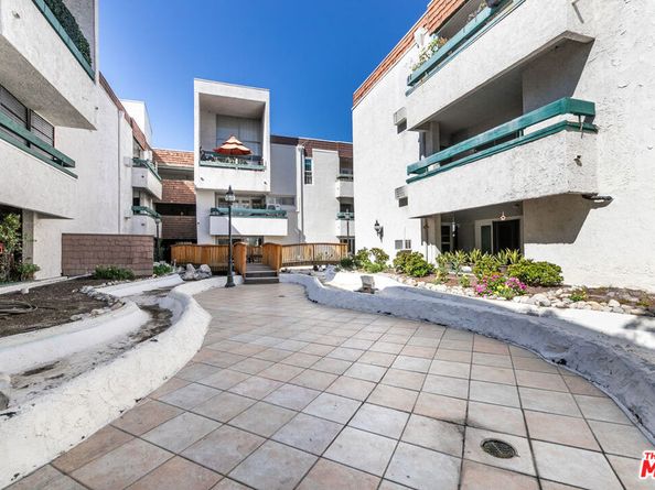 355 S Los Robles Avenue 108, Pasadena CA 91101