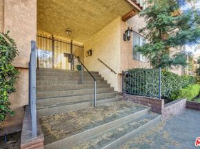 12940 Riverside Drive 102, Sherman Oaks CA 91423
