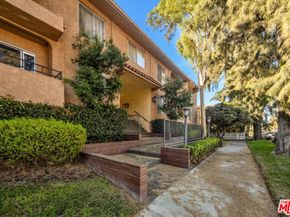12940 Riverside Drive 102, Sherman Oaks CA 91423