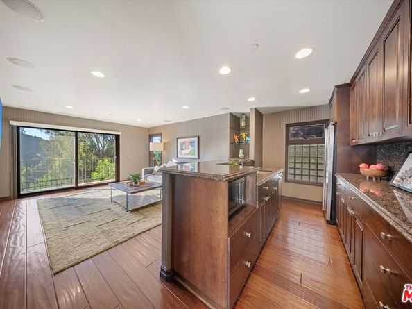 7223 Sycamore Trail, Los Angeles CA 90068