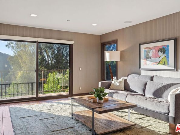 7223 Sycamore Trail, Los Angeles CA 90068