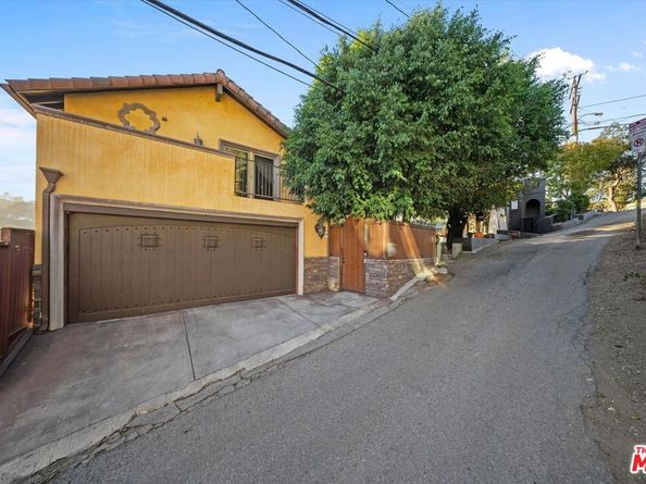 7223 Sycamore Trail, Los Angeles CA 90068