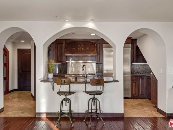7223 Sycamore Trail, Los Angeles CA 90068