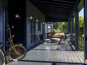 250 S Chadbourne Avenue, Los Angeles CA 90049