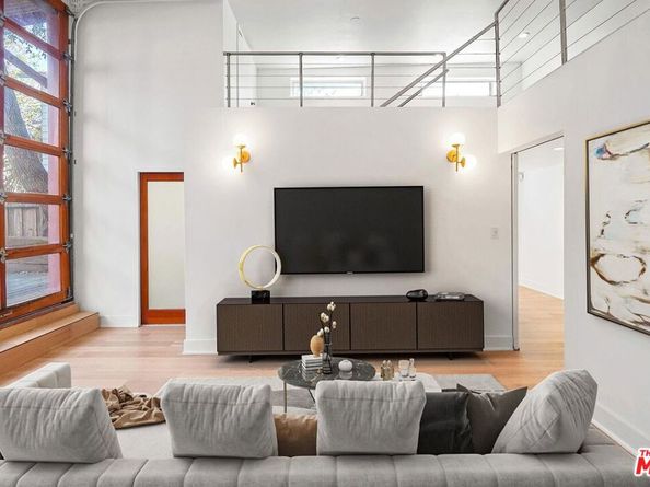 1411 Cloverfield Boulevard, Santa Monica CA 90404