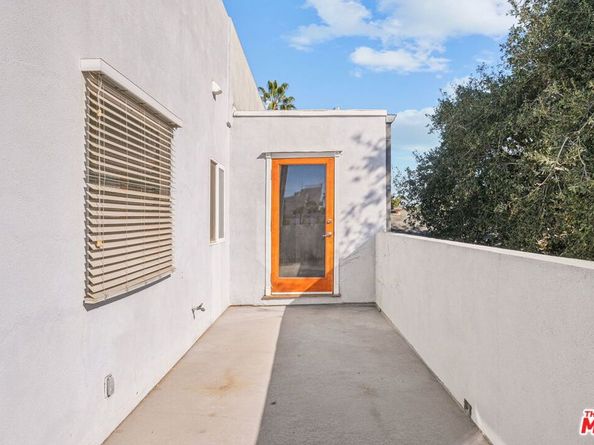 1411 Cloverfield Boulevard, Santa Monica CA 90404