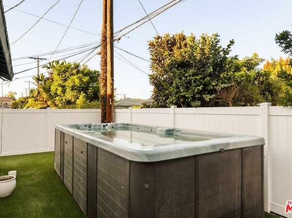 8906 Yorktown Avenue, Los Angeles CA 90045