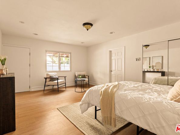 8906 Yorktown Avenue, Los Angeles CA 90045