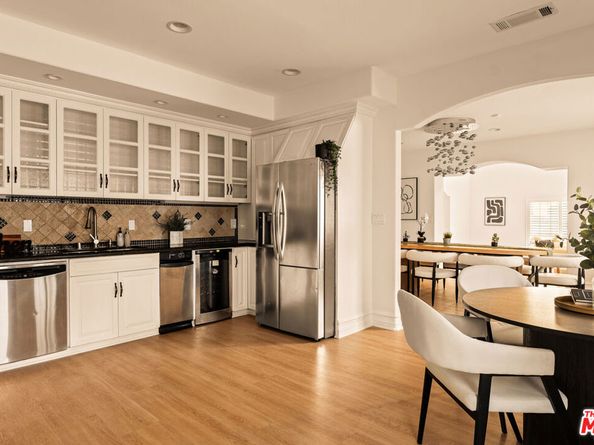8906 Yorktown Avenue, Los Angeles CA 90045