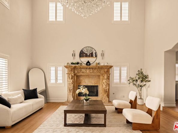 8906 Yorktown Avenue, Los Angeles CA 90045