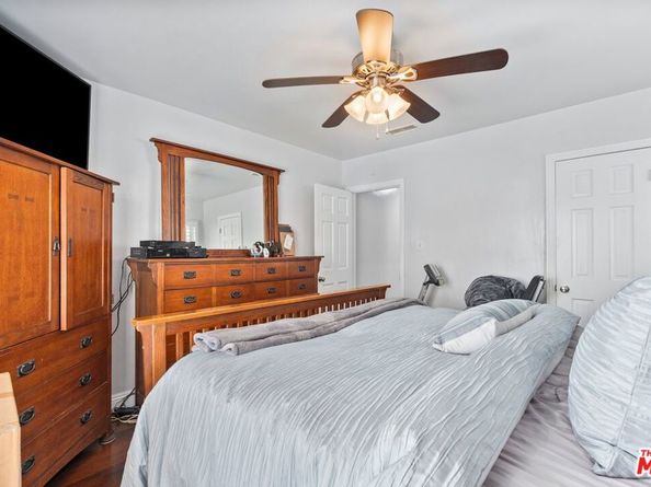 2031 W 98th Street, Los Angeles CA 90047