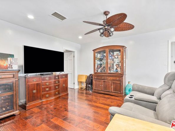 2031 W 98th Street, Los Angeles CA 90047