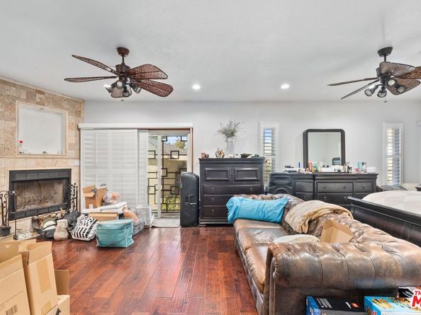 2031 W 98th Street, Los Angeles CA 90047