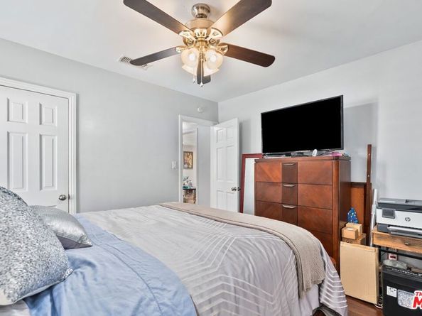 2031 W 98th Street, Los Angeles CA 90047